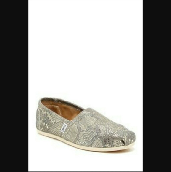 snakeskin toms
